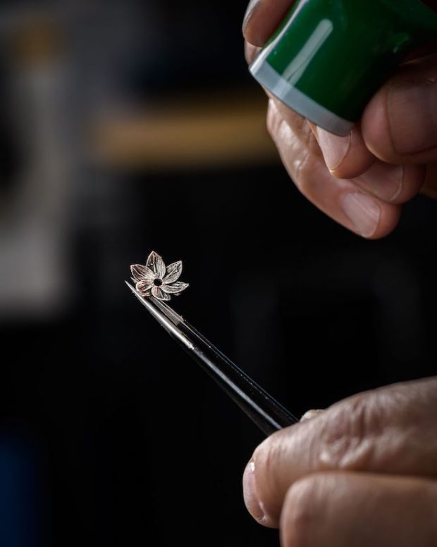 Arnold-Son-Ultrathin-Tourbillon-Koi-Bespoke-Crafts-meets-watchmaking-9-620x775