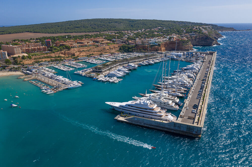 Silent, Yachts, Office, Port Adriano, Solar, Electric, Catamarans