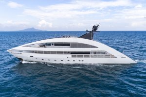 Ocean Emerald, superyacht, Norman Foster, charter, Camper & Nicholsons, Rodriquez