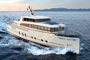 Camper & Nicholsons, Carmen Lau, Codecasa, Gentleman’s Yacht, Asia, owner, sold, Luca Dini