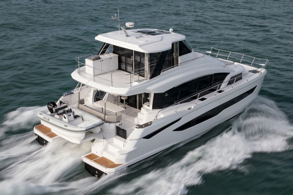 Aquila, 54, MarineMax, Sino Eagle, catamaran, power, powercat, multihull, popular, Asia, Thailand