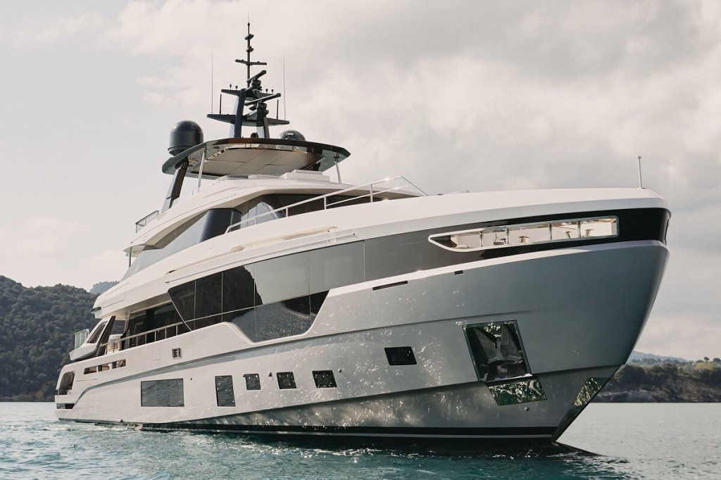 MarineMax, FLIBS, Fort Lauderdale, Boat Show, Azimut, Grande Trideck, 53, Verve 42, Galeon 325 GTO, 640 Fly, Aquila, 70 Luxury, 54 Yacht, catamaran, boat, yacht,