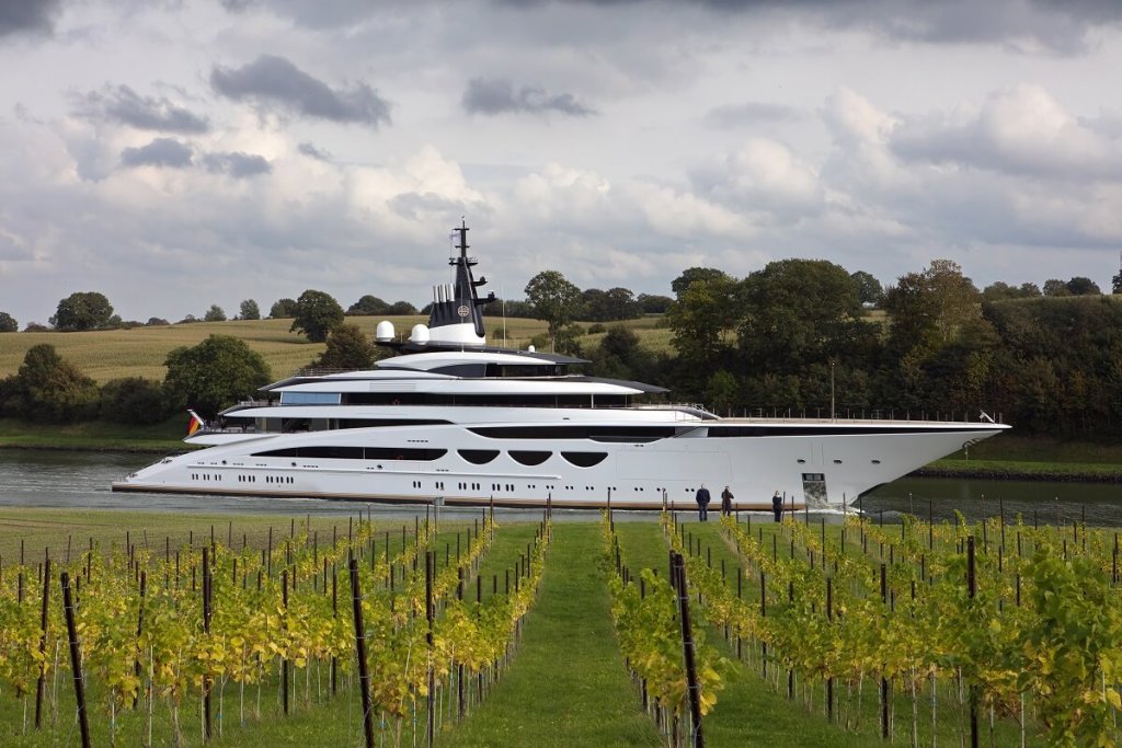 Lürssen, Ahpo, Project Enzo, superyacht, Nuvolari Lenard, Moran Yacht & Ship