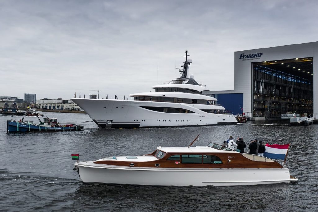 Feadship, launch, undock, Juice, 71 metres, RWD, Peter Marino, Ed Ruscha, Amsterdam