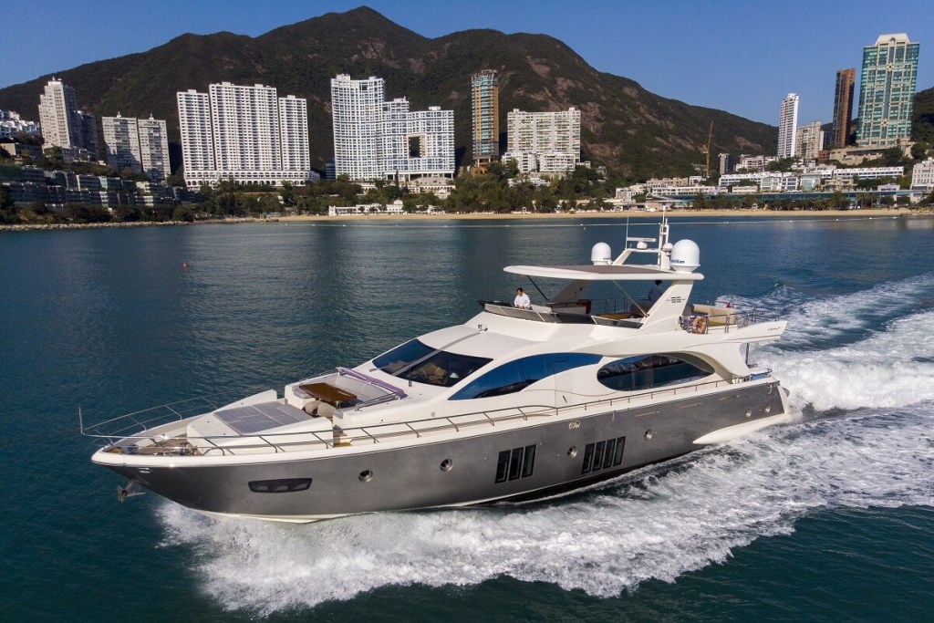 Asiamarine, charter, Laura Verbrugge, Hong Kong, Azimut, 88, Absolute, Navetta 58, Greenline 58