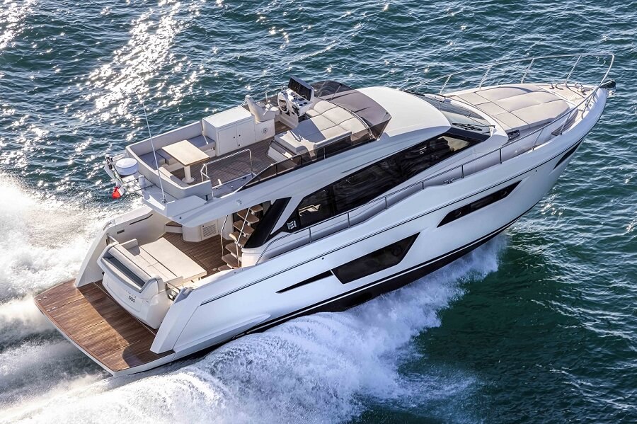 Ferretti, Group, Yachts, 500, 550, 670, 720, Miami, Boat Show, Riva, 68’ Diable, Aquariva, Dolceriva, 110’ Dolcevita, Pershing 7X, 8X, 9X, Wallytender48X, One Herald Plaza, Jaguar Land Rover