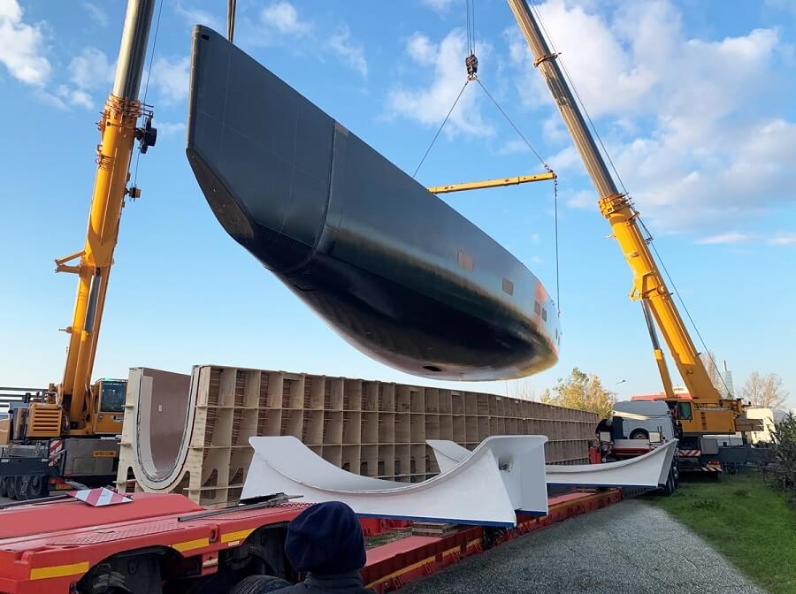 Wally, 101, demould, mould, hull, lifting, sailing, yacht, cruiser, racer, carbon, Stefano De Vivo, Luca Bassani, pre-preg, carbon-fibre, sandwich composite, owner