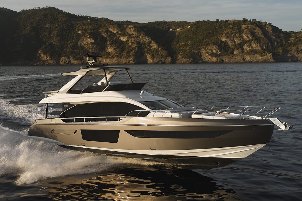 Azimut, Yachts, 68, 53, Alberto Mancini, Achille Salvagni, Marine Italia, Hong Kong, Paul Grange, Thomas Woo, yacht, boat, flybridge, MarineMax, Macau, Guangdong, Taiwan, Singapore, 25 Metri, 35 Metri, Grande Trideck, Thames Metallic