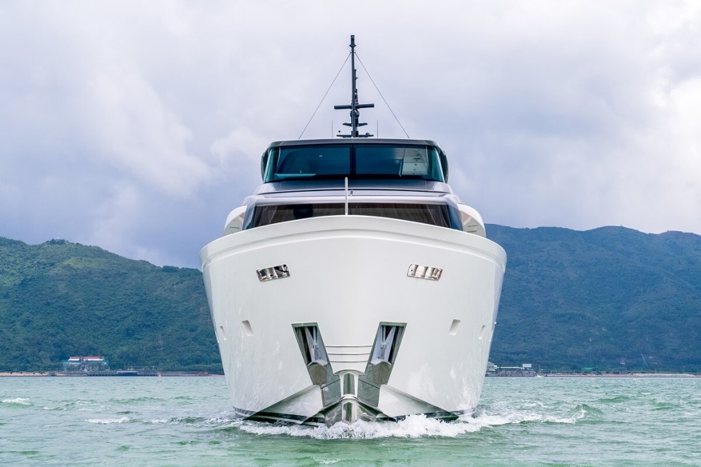 Sanlorenzo, range SX, SX112, SX76, SX88, arrival, delivery, Hong Kong, client, owner, trio, Sanya, Hainan, Free Trade Port, FTP, Rachel Ma, Windie Tsoi, Tom Allen, Nick Stratton, Paola Lenti, Marko Stojanovic