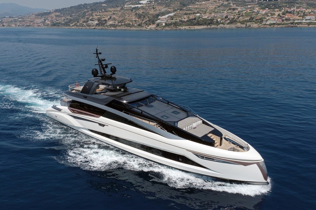 Tecnomar, Evo 120, Lucy, Camper & Nicholsons, Lamborghini, Conor McGregor, Sián, FKP 37, Asia, Hong Kong, Singapore, Thailand, Tecnomar for Lamborghini 63, Marina di Carrara, Admiral, Carmen Lau