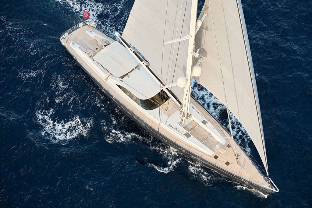 Sailing, superyachts, Guillemot, Imagine, charter, Polynesia, Camper & Nicholsons, Alloy, Vitters, New Zealand, Netherlands, Dutch, Mark Welch