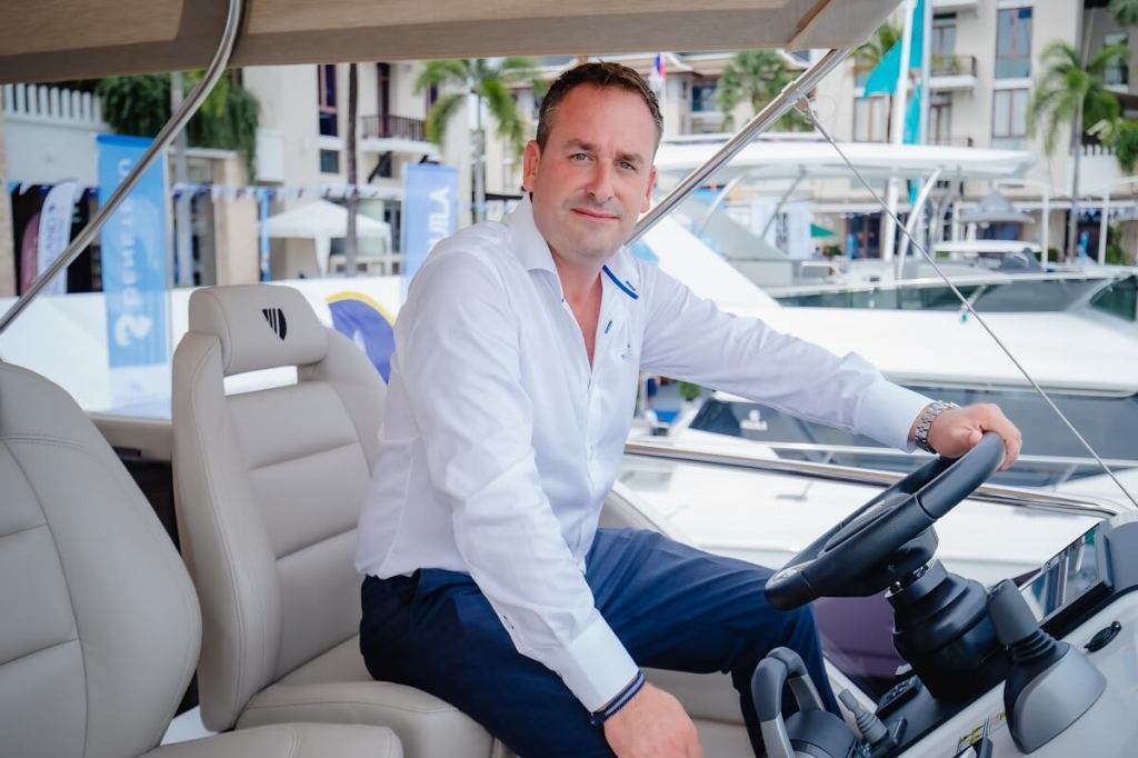 Howard Prime, Simpson Marine, Sailing Academy, Thailand, thriving, again, Yacht Style, Column, Fairline, Squadron, 68, Beneteau, Pattaya, Phuket