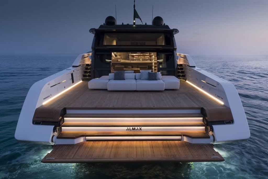 Sanlorenzo, Asia, sales, SP110, open coupe, SX100, SD118, SL118, SD126, Alloy, Nick Stratton, Smart Performance, SP, Tilli Antonelli , Marco Arnaboldi, Bernardo Zuccon, Piero Lissoni, Cannes Yachting Festival, Hong Kong, Southeast Asia