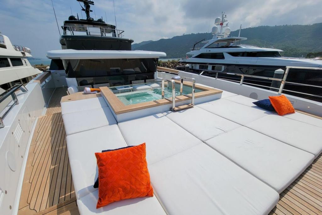 Sanlorenzo, Asia, sale, 2020, 2021, listed, Simpson Marine