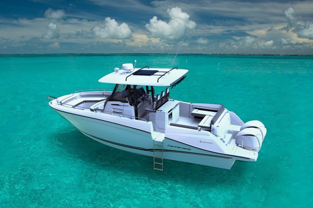 Jeanneau, Cap Camarat, Walk Around, 10.5 CC, Cannes Yachting Festival, Michael Peters, Sarrazin Design