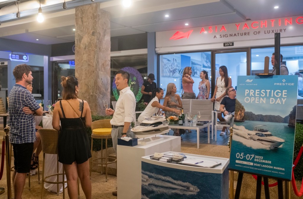 Prestige Open Day, Asia Yachting, Prestige 420, Prestige 590, Phuket Boat Lagoon, Justin Luk, Nadezhda Lutsenko