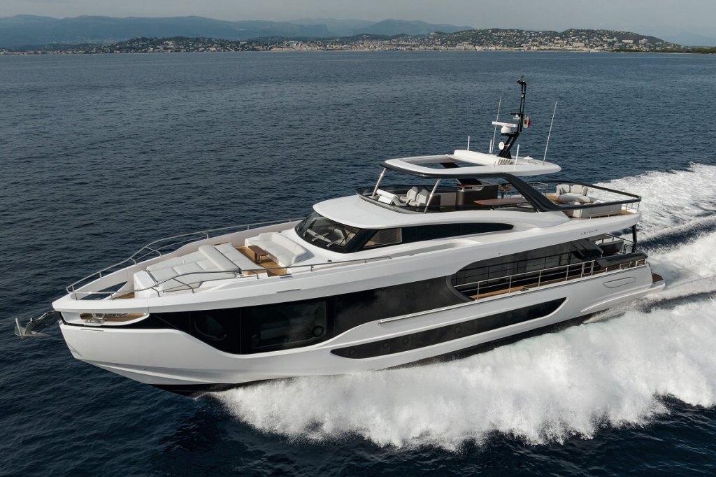 Azimut, Grande 26M, Alberto Mancini, Achille Salvagni, Low Emission Yacht, 32M, 36M, Trideck, Cannes Yachting Festival, Deck2Deck™ Terrace, Large POD 4600, propulsion system