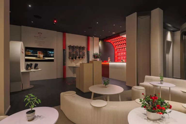 The-MACALLAN-THE-HARMONY-COLLECTION-INSPIRED-BY-INTENSE-ARABICA-Interior-39