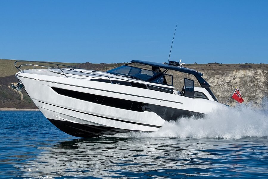 Luxury, Day Boat, Jeanneau, Sunseeker, Galeon, Fairline, Sunreef, Swan, Azimut, Wally, Mediterranean, Florida, Asia, Hong Kong, Singapore, 375 GTO, 325 GTO, F//Line 33, Cap Camarat, Verve 47, Verve 42, DB yachts, DB/43, DB/37, Vincent Piel, Paul Blanc, Sean Robertson, Della Pearce