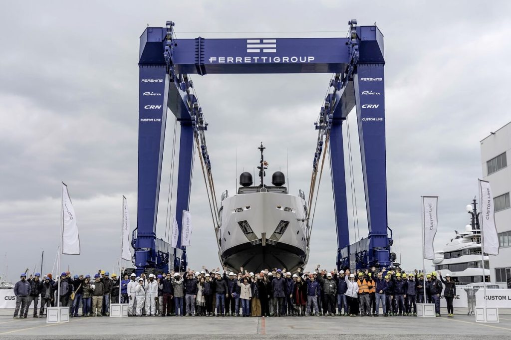 Ferretti Group, Custom Line, 106’, launch, Navetta, Ancona, Superyacht Yard, Ferretti Group Engineering Department, Francesco Paszkowski Design, Custom Line Atelier