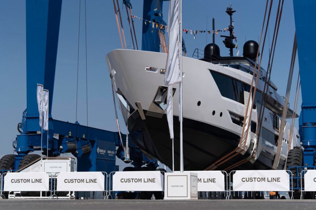 Custom Line, 106’, hull, 16, Etoile, Ferretti Group, Superyacht Yard, Ancona, Italy, Francesco Paszkowski, Custom Line Atelier, Kilimangiaro Onyx, Cremo Delicato, marble, nubuck, leather, oak, wood
