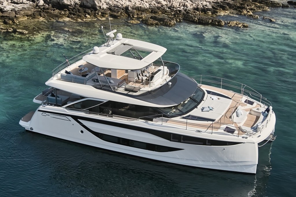 Prestige, M8, M48, premiere, showcase, Monfalcone, Trieste, Groupe Beneteau Italia, Les Herbiers, France, Italy, Monfalcone, Trieste, Erwin Bamps, Garroni Design, Camillo Garroni, F-Line, S-Line, X-Line, M-Line, Cannes Yachting Festival