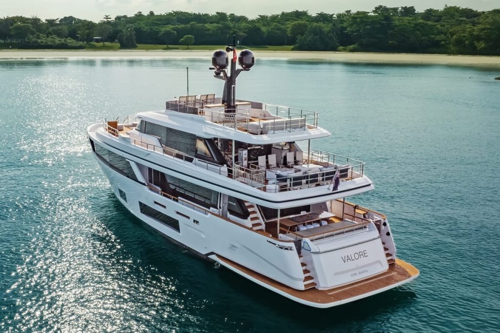 Custom Line, Custom Line Atelier, Navetta 30, Singapore, marina Bay Sands, Lazarus Island, Ferretti Group, Antonio Citterio Patricia Viel, ACPV, Filippo Salvetti