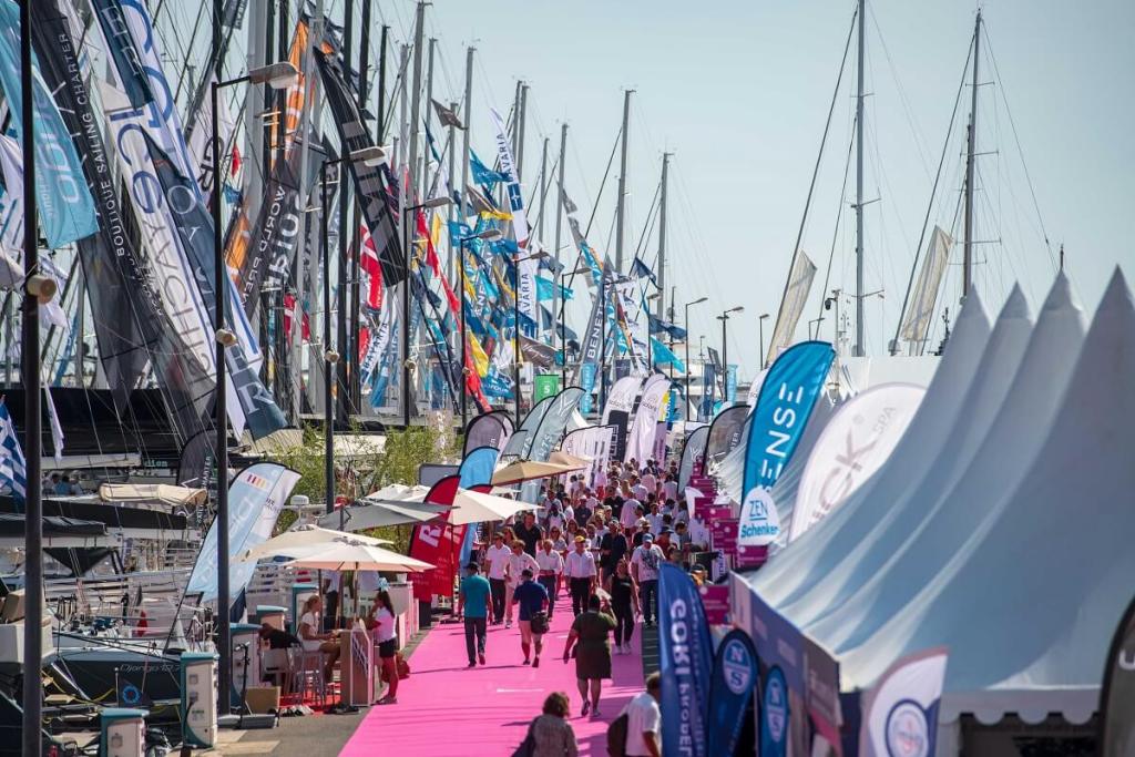 Cannes Yachting Festival, Vieux Port, Port Canto, Prestige, M8, F4, Beneteau Jeanneau, Fountaine Pajot, Dufour, Sunreef, Leopard, Bali, Aquila, Galeon, Nimbus, Saxdor, Swan, Bekkers, Sacs, Tecnorib, Pirelli, Lomac, Camper & Nicholsons, Ocean Independence