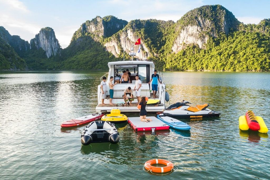 Vietnam, yacht, charter, Vietyacht, VietyachtClub, Halong, Phu Quoc, UNESCO World Heritage Site, Cat Island, Chicken Islands, Japan, China, Korea, India, Europe, Jeanneau, Prestige, Fountaine Pajot, Alfastreet Marine, Ferretti Yachts, Riva, Pershing, Ferretti, Luxyacht, Thanh Hoa province, Danang, Nha Trang, Ho Chi Minh City