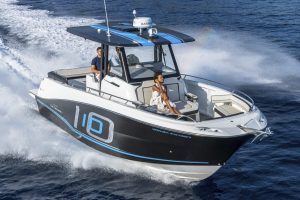 Jeanneau, Cap Camarat, 10.5 CC, centre console, Michael Peters, Sarrazin Design