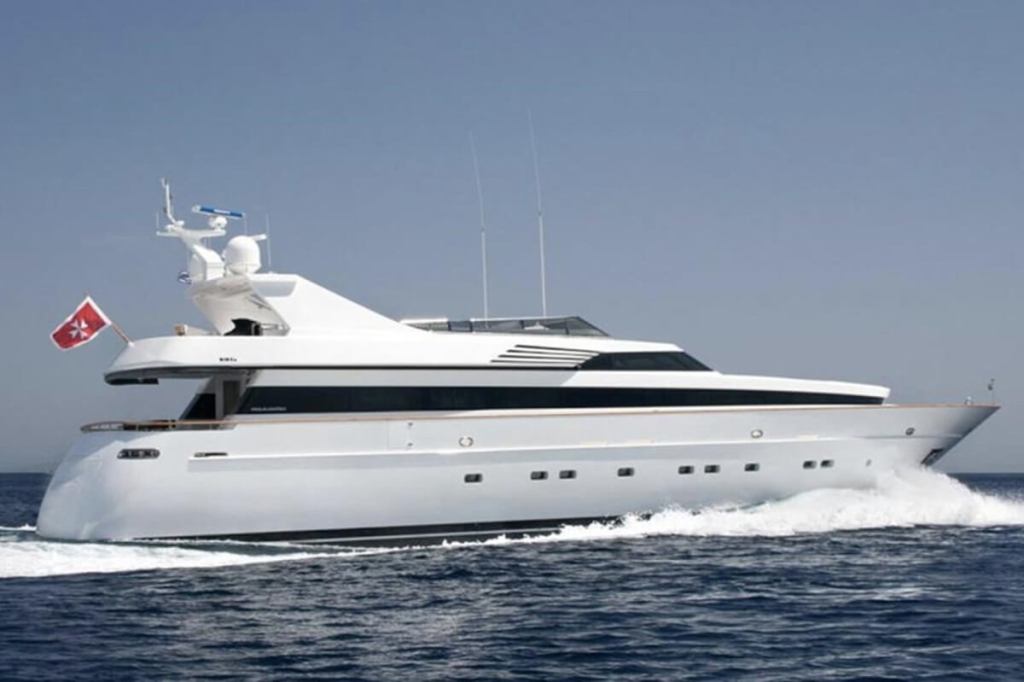 Camper & Nicholsons, Zoo, Cantieri di Pisa, Ahkir 105, Elle Curro, Monaco, Sebastien Bernard