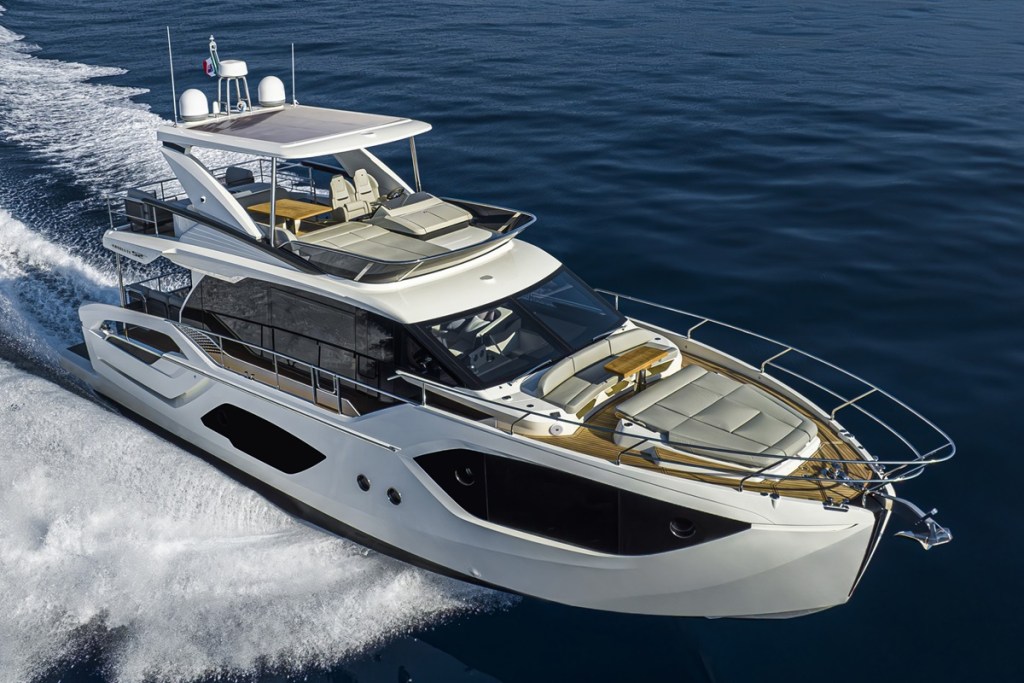 Absolute, 52 Fly, yacht, Cannes Yachting Festival, Autostradas, Cesare Mastroianni, Volvo Penta