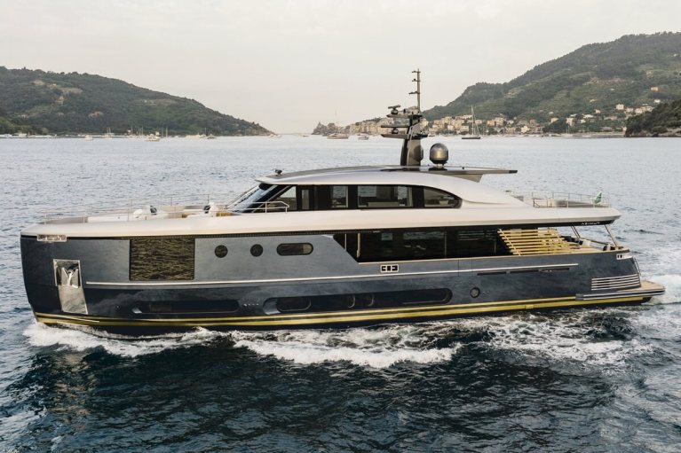 Azimut, Magellano, Ken Freivokh, Vincenzo De Cotiis, Marine Italia, Federico Lantero, Azimut-Benetti Group, Pierluigi Ausonio, Studio, P.L.A.N.A., Low Emission Yacht