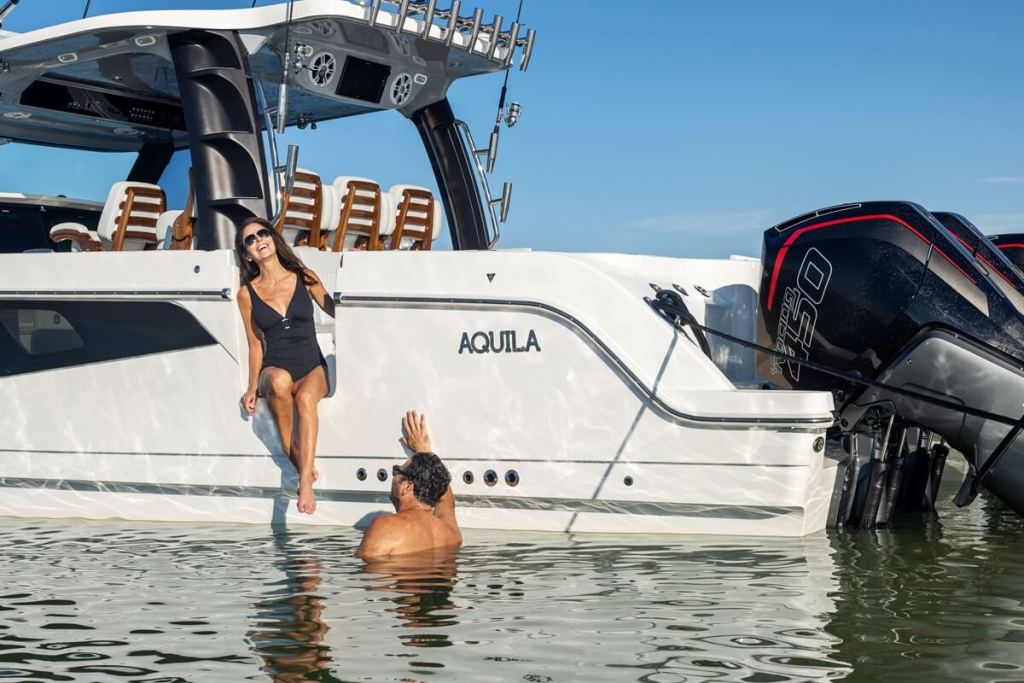 Aquila, 47 Molokai, 28 Molokai, Chris Peart, Peart Yacht Design, Florida, Mercury Racing