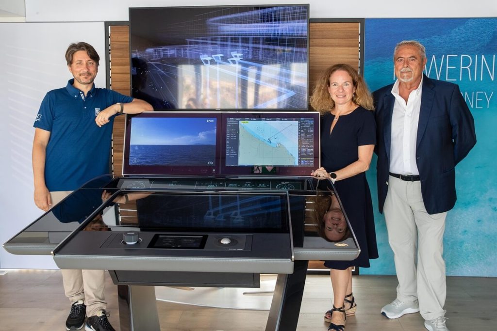 Rolls-Royce, Rolls-Royce Power Systems, Rolls-Royce Solutions Asia, Singapore, Bridge to Propeller, mtu, Nicola Camuffo, Denise Kurtulus, Massimo Minnella, Team Italia Marine, ZF, Ocean Alexander, 35R, Horizon, FD80, Global Order Book, bridge, automation, engines, Pod, propulsion, Winnie Huang, Chew Xiang Yu