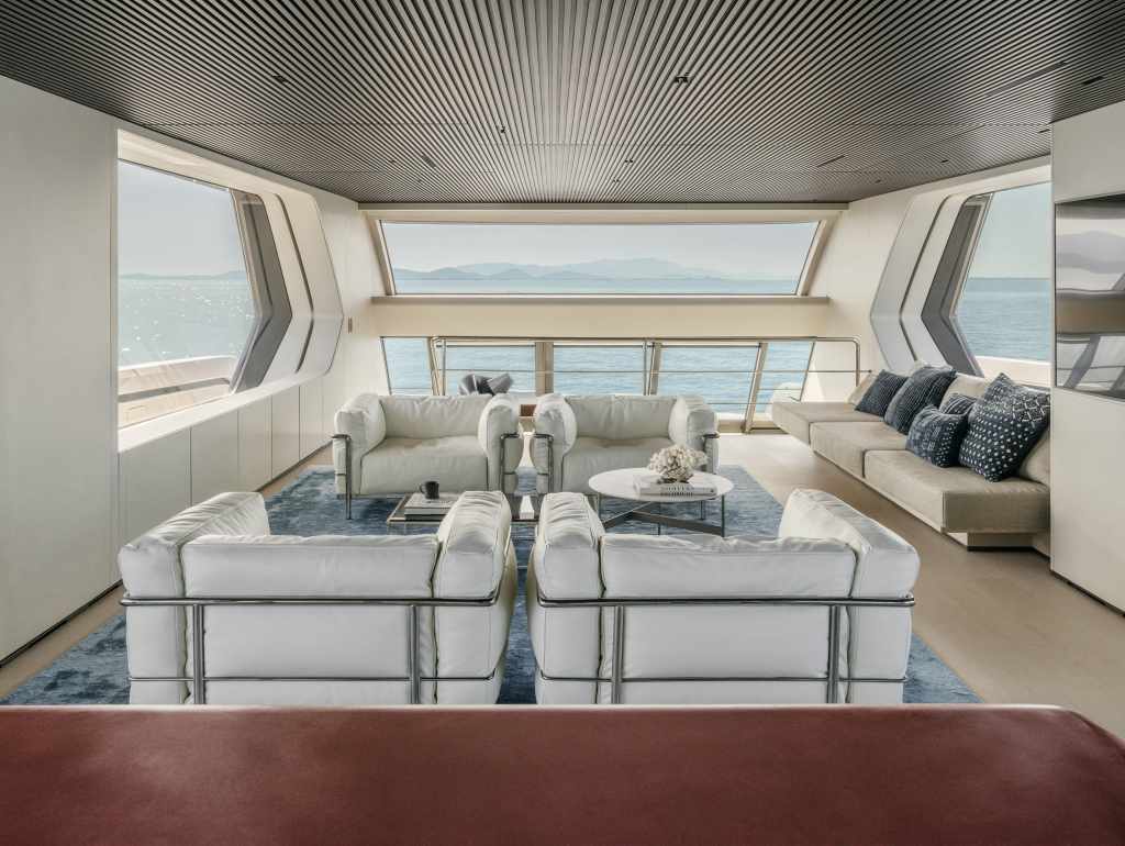 Sanlorenzo’s SP110 blends tradition and innovation Judges call Sanlorenzo’s SP110 a “floating home.” Sanlorenzo’s SP110 innovative design Sanlorenzo’s awarded SP110