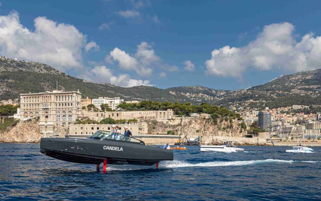 The Monaco Energy Boat Challenge tests alternative propulsion Green boats race at The 11th Monaco Energy Boat Challenge Speed trials and endurance tests at The 11th Monaco Energy Boat Challenge Earth-friendly solar panels and hydrogen-based tech on display at Monaco Energy Boat Challenge Green energy boats take the waves in the Monaco Energy Boat Challenge