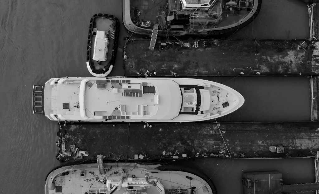 Cheoy Lee’s new tri-deck 130 Explorer Sweeping exteriors on the 130 Explorer The 130 Explorer is to be delivered Q4, 2024 Life aboard the spacious 130 Explorer