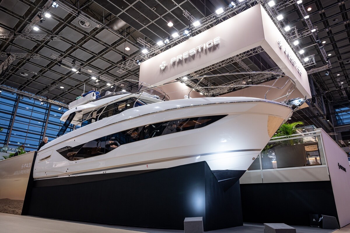 Prestige expands F-Line with F4.3 | Yacht Style |