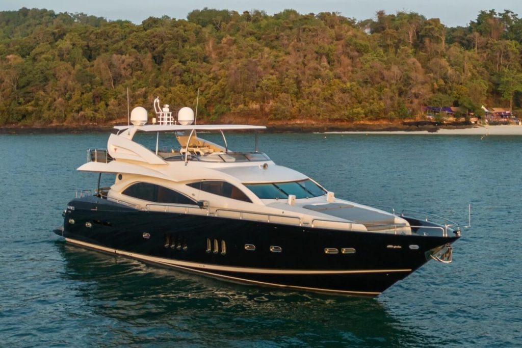 Fraser, Open Day, Phuket, Phuket yacht Haven, Maxxx 2, Sunseeker, Silverlining, Phithak, Laura Verbrugge