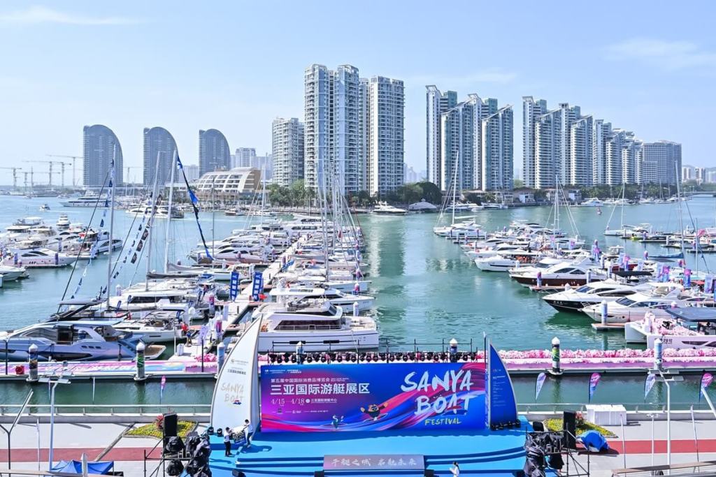 Sanya Boat Festival, China International Consumer Products Expo, Hainan, Sanya International Yacht Center, Visun International Yacht Marina, Serenity Coast Marina, Clipper Race, Lin Wenwen, Luo Xiaoyu, Alan Huang, Samuel Xu