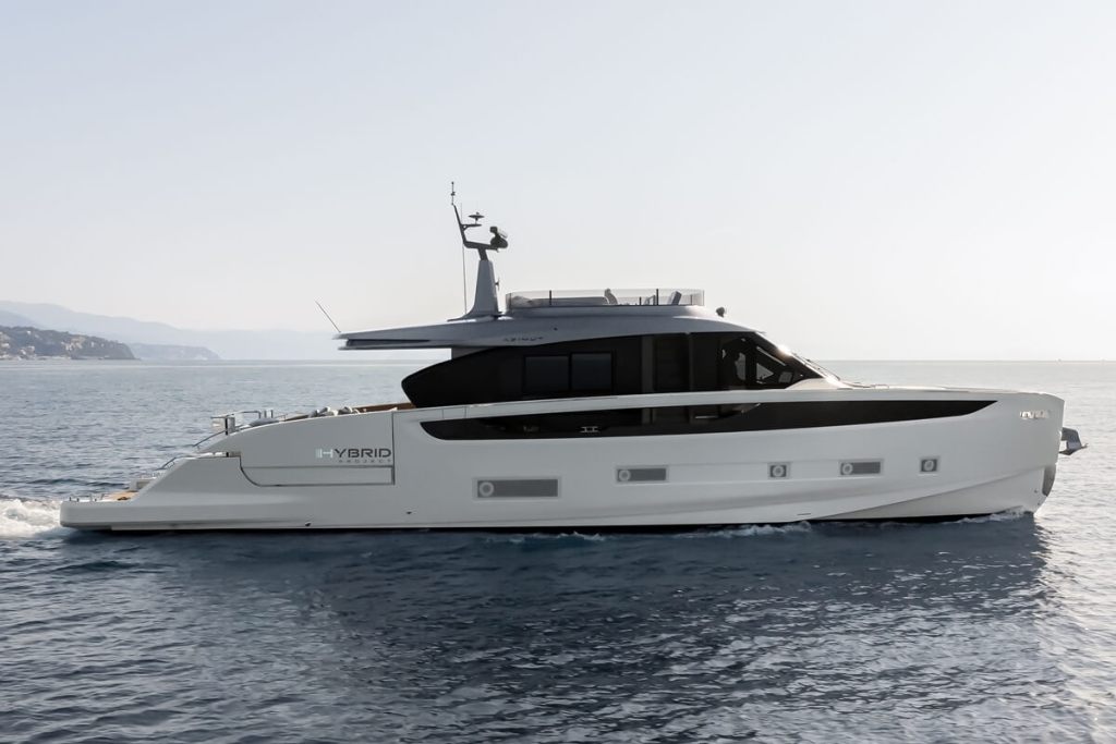 Azimut, Seadeck 7, Singapore Yachting Festival, ONE°15 Marina Sentosa Cove, Palm Beach International Boat Show, Yacht Style Awards, Alberto Mancini, Matteo Thun, Antonio Rodriguez, Enrico Chiaussa, Marine Italia