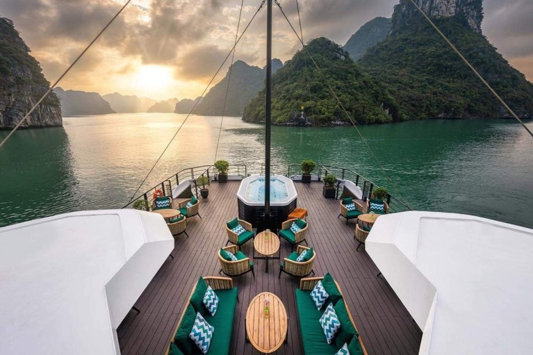 Maison 21G, Johana Monange, The Halong Catamaran