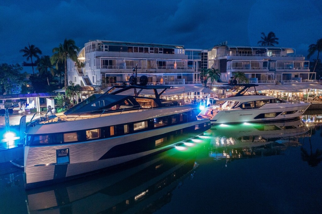 V Yachts Asia, Ferretti Group Asia-Pacific, Thailand, Phuket Boat Lagoon, Andrew Pitchford, Lek Yongsakul