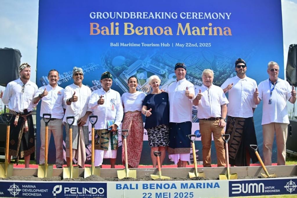 Benoa Marina, Bali, Indonesia, Marina Development Indonesia, MDI, Pelindo Properti Indonesia, Pelindo, Captain Thomas Taatjes, Asia Pacific Superyachts Indonesia, Ni Luh Puspa, Deputy Minister of Tourism, I Nyoman Giri Prasta, Deputy Governor, Prasetyo, Director of Strategy