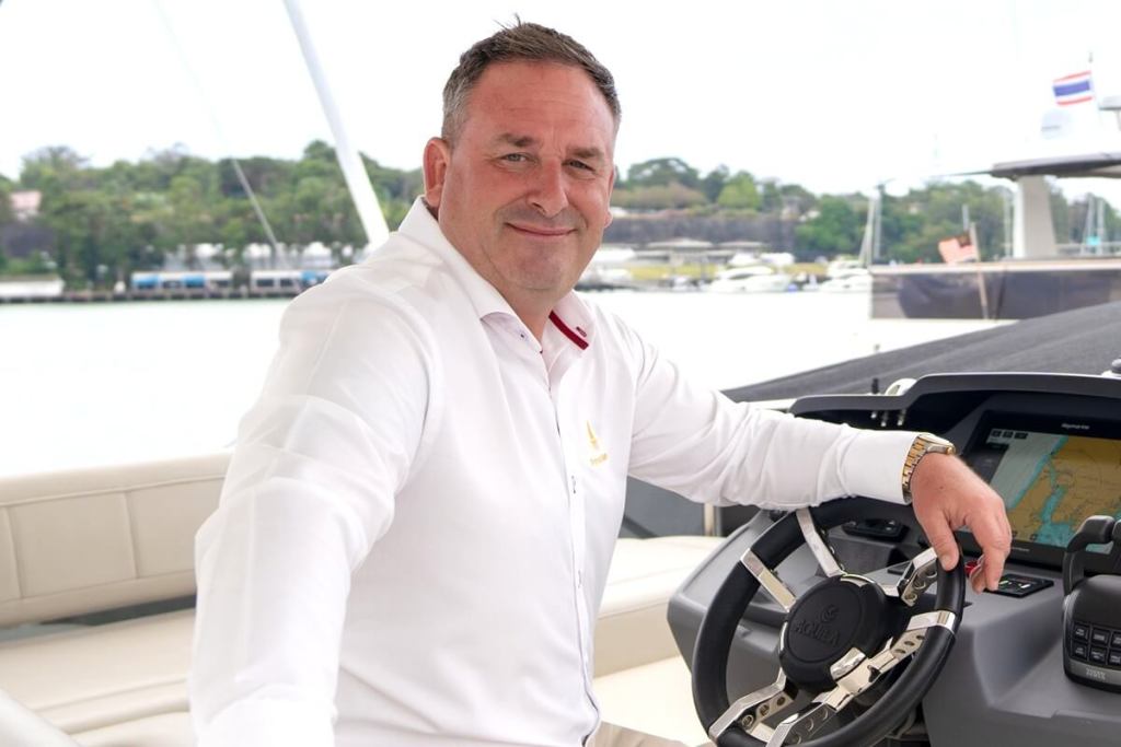Yacht sales, yacht brokerage, yachts, yachting, superyachts, Thailand, Primus Marine, sailing, sailing school, sailing yacht, motor yacht, Beneteau, Aquila and Excess