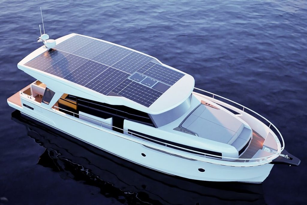 Greenline, 42, hybrid, solar, Vladimir Zinchenko, Marco Casali, Slovenia