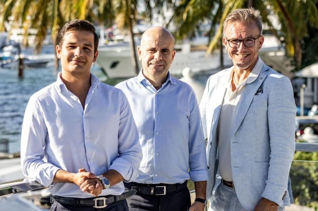 Baglietto, Asiamarine, Fraser, Oleg Timashev, Fabio Ermetto (CCO, Baglietto, Anders Kurten, Laura Verbrugge, Jan Jaap Minnema, Gavio Group