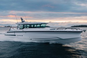 Axopar, 38, Cross Cabin, Sun Top, Cross Top, 37, Boot Dusseldorf, Jan-Erik Viitala