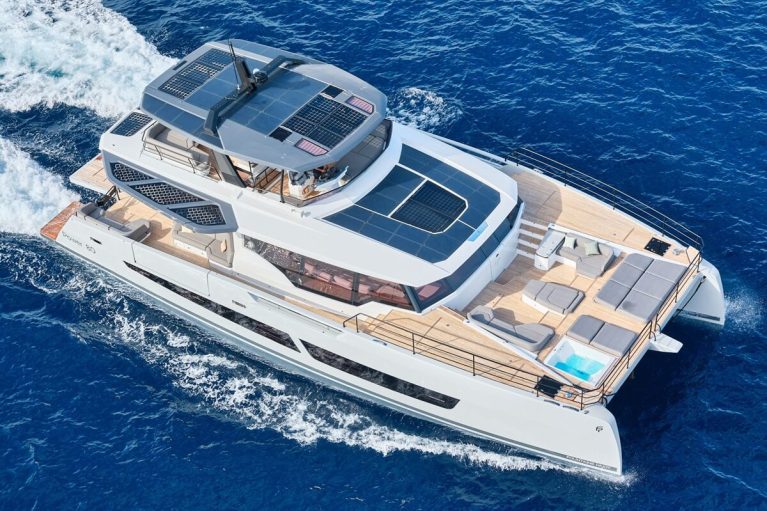 Motoryacht, superyacht, powercat, catamaran, Fountaine Pajot Power 80, Berret-Racoupeau Yacht Design